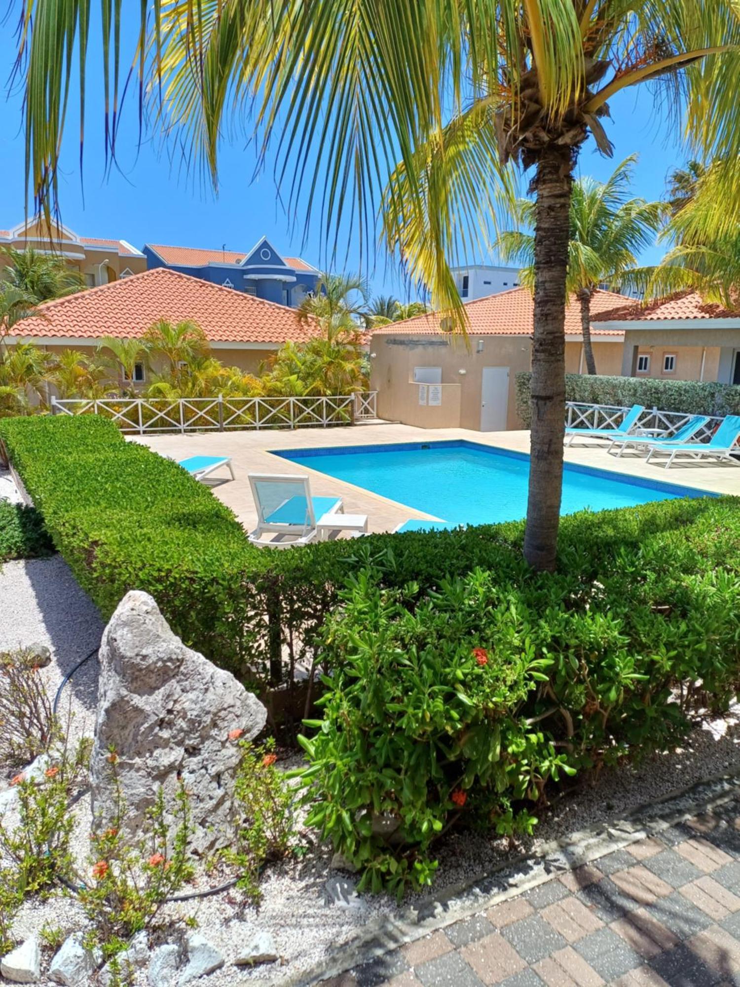 Caribbean Beach Resort Blenchi Curacao Віллемстад Екстер'єр фото