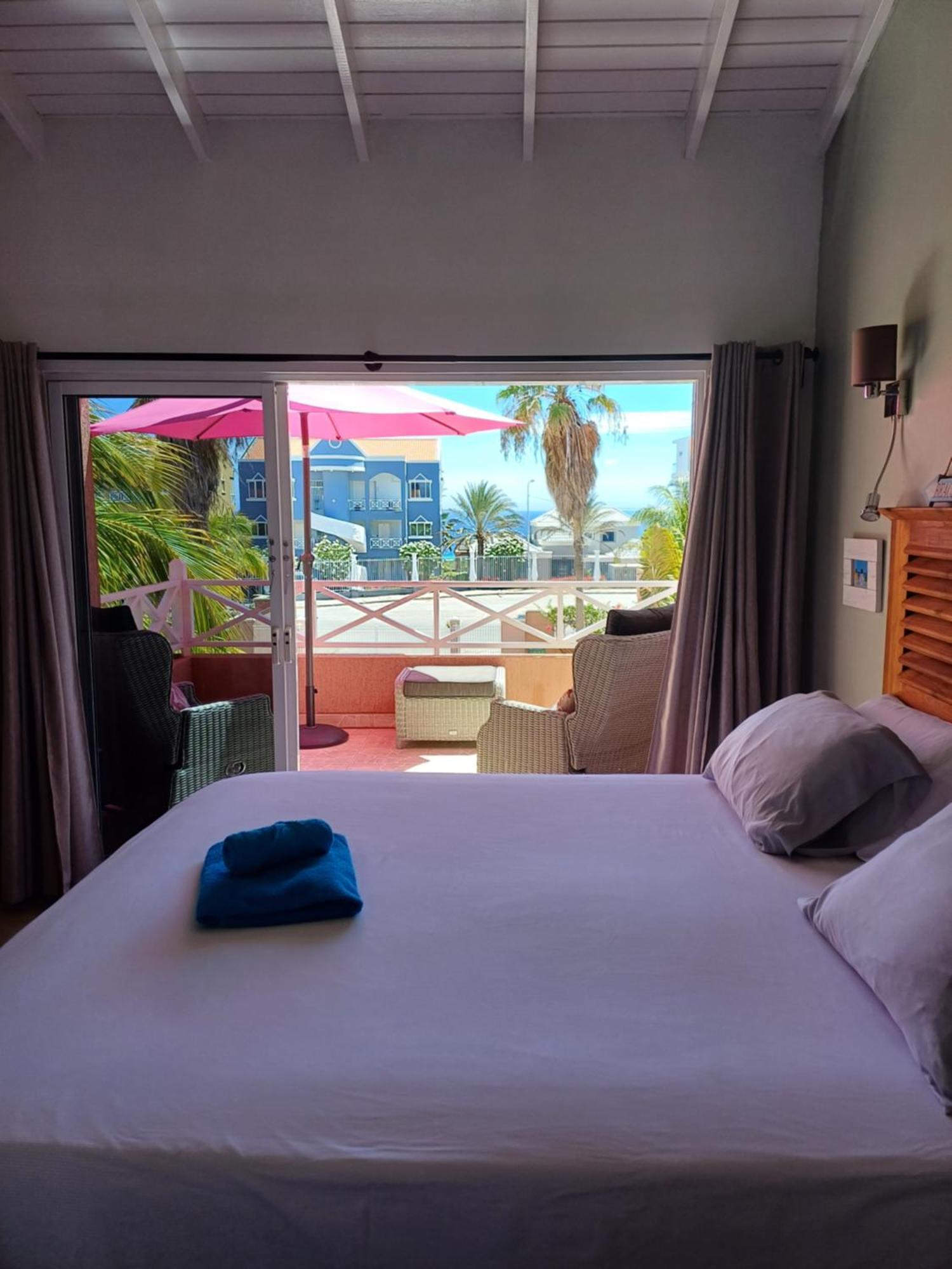 Caribbean Beach Resort Blenchi Curacao Віллемстад Екстер'єр фото