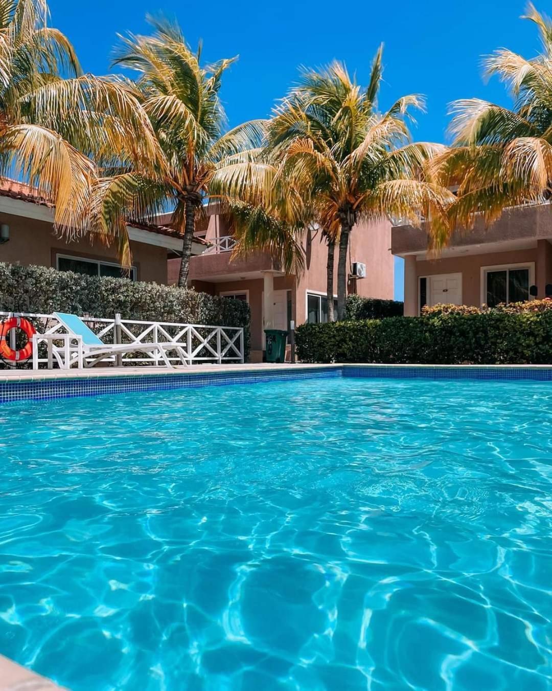 Caribbean Beach Resort Blenchi Curacao Віллемстад Екстер'єр фото